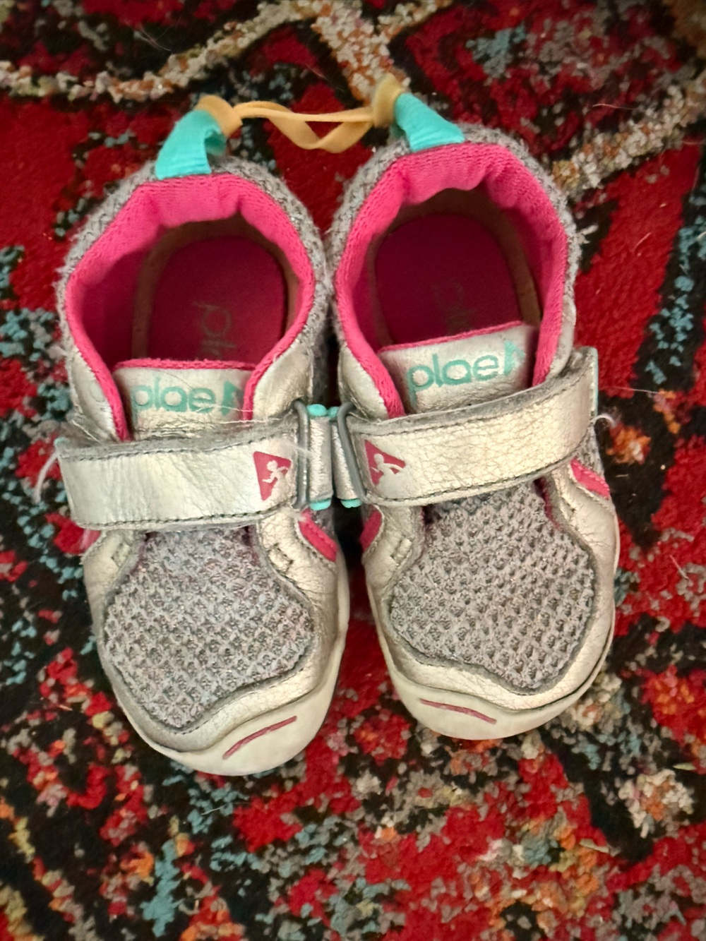 Plae sneakers